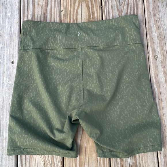 Old Navy Active Biker Shorts - Picture 2 of 7
